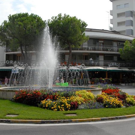 Hotel Corallo Lignano Sabbiadoro Zewnętrze zdjęcie
